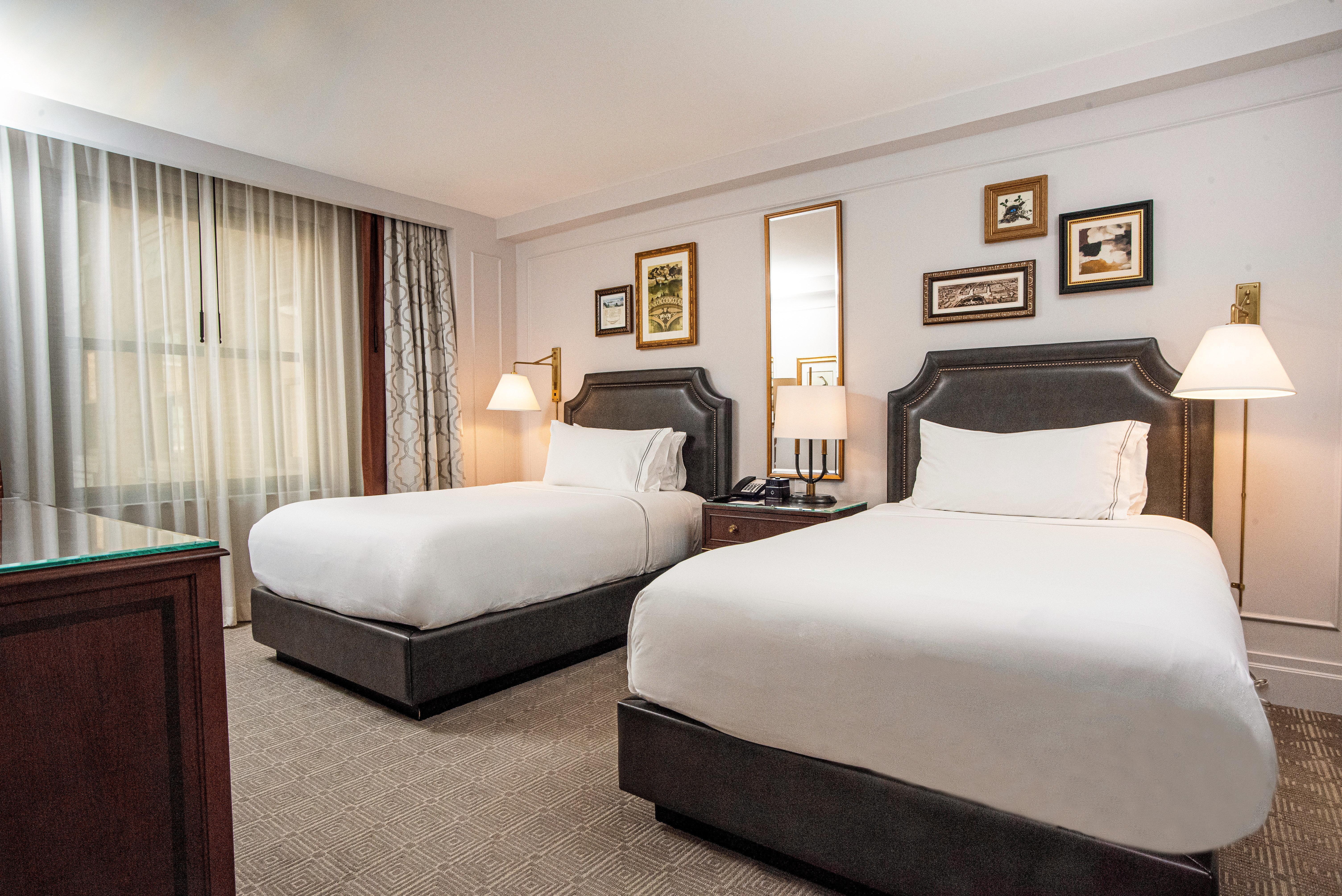 Intercontinental New York Barclay Hotel By Ihg Luaran gambar A guest room at the Waldorf Astoria Chicago