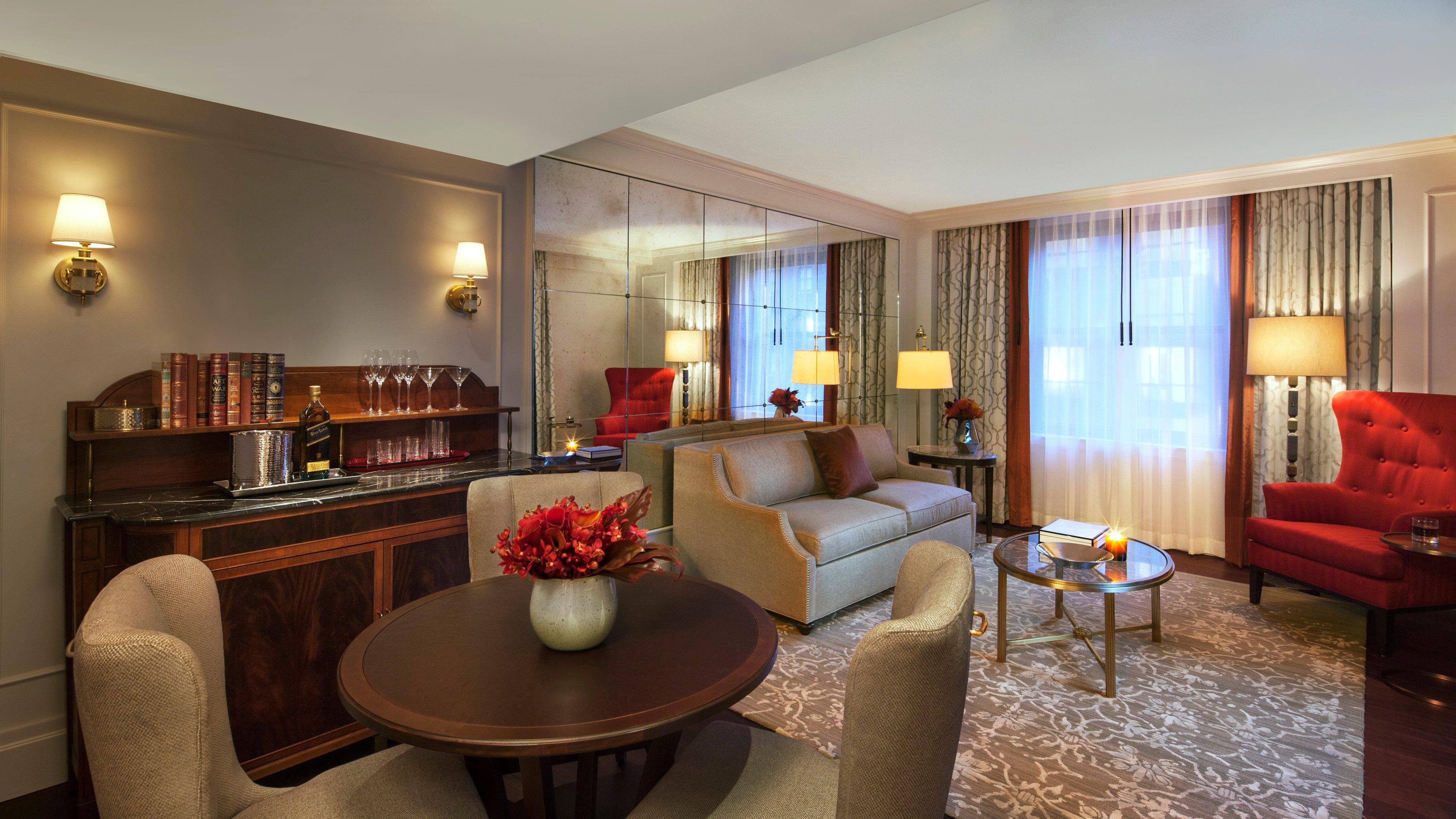 Intercontinental New York Barclay Hotel By Ihg Luaran gambar A suite at the Mandarin Oriental, New York