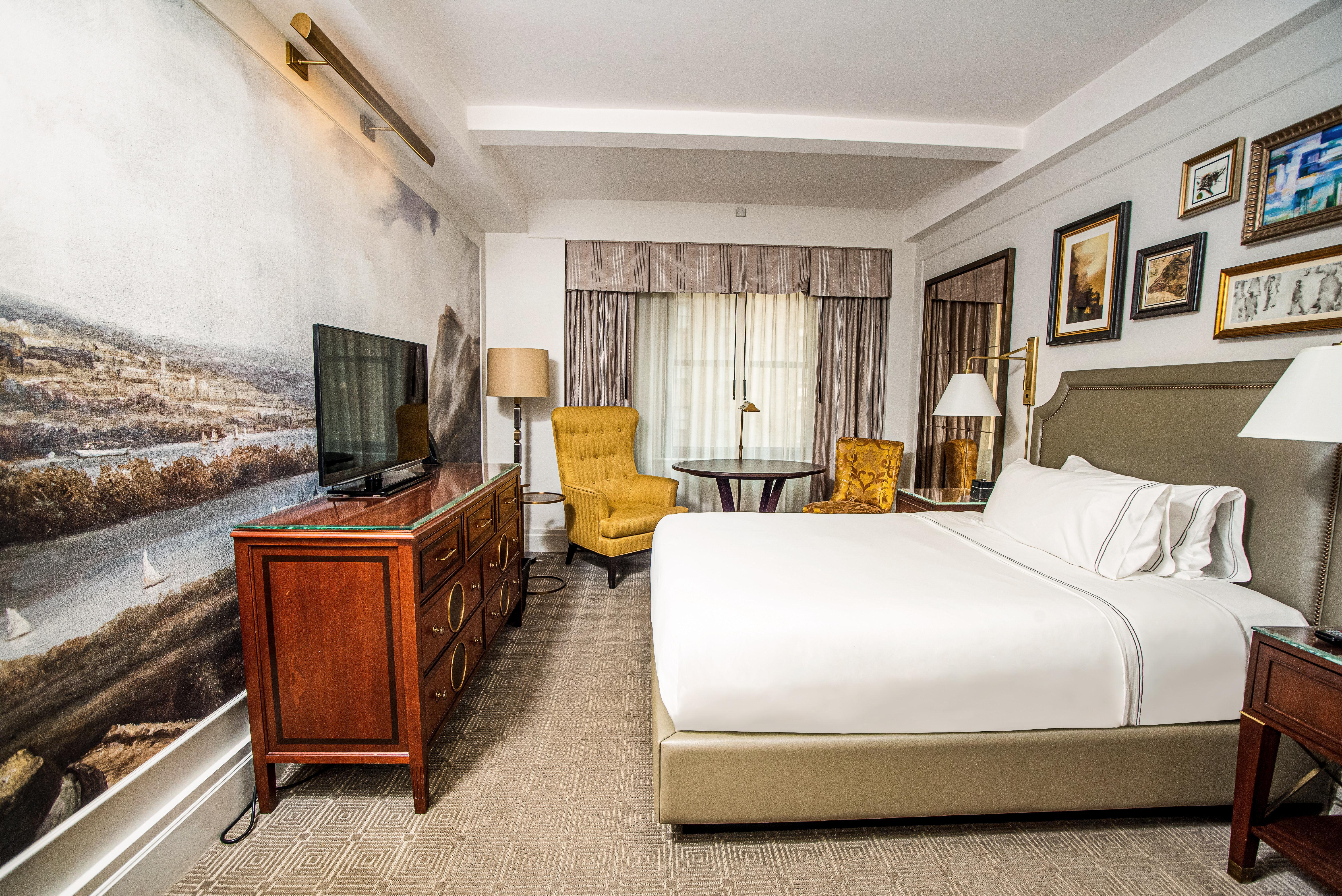 Intercontinental New York Barclay Hotel By Ihg Luaran gambar A guest room at the Hotel de Ville