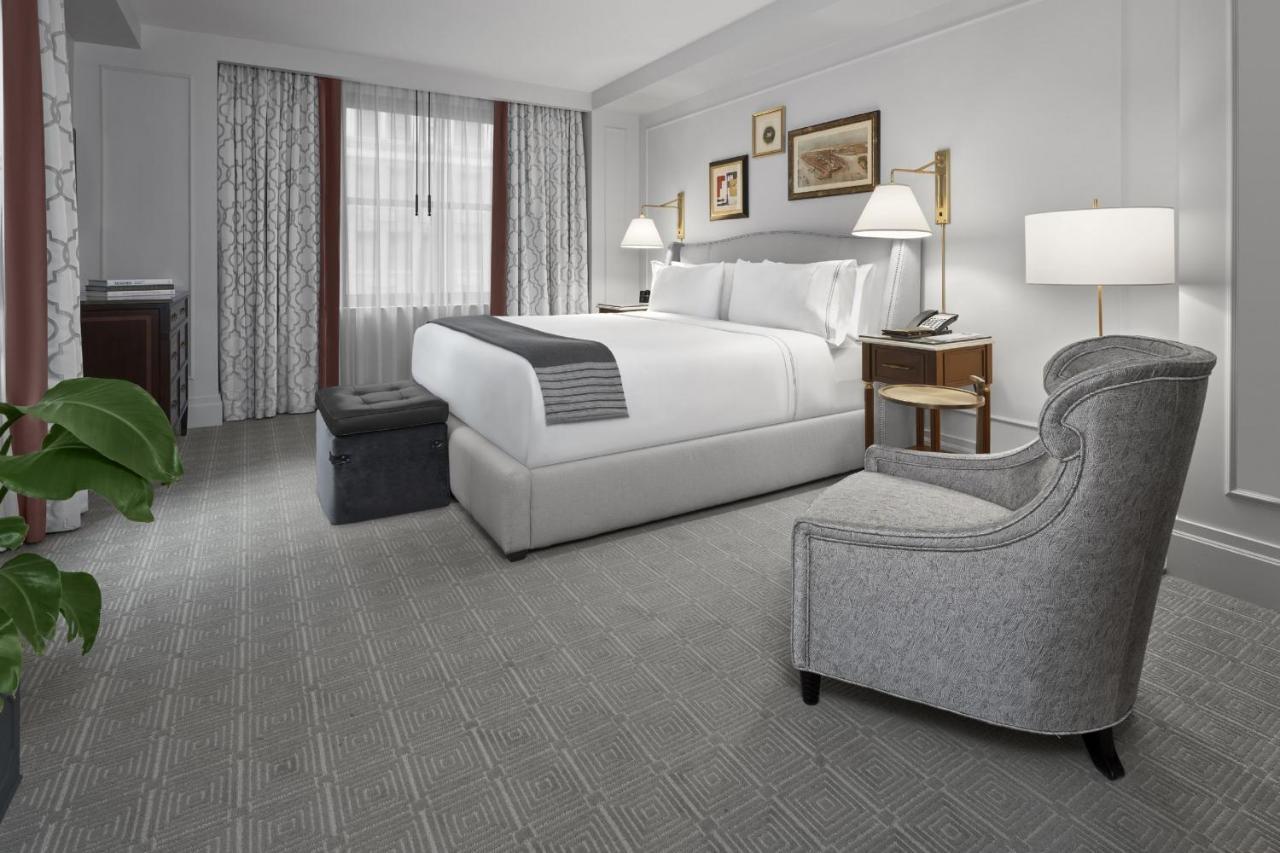 Intercontinental New York Barclay Hotel By Ihg Luaran gambar A guest room at the hotel