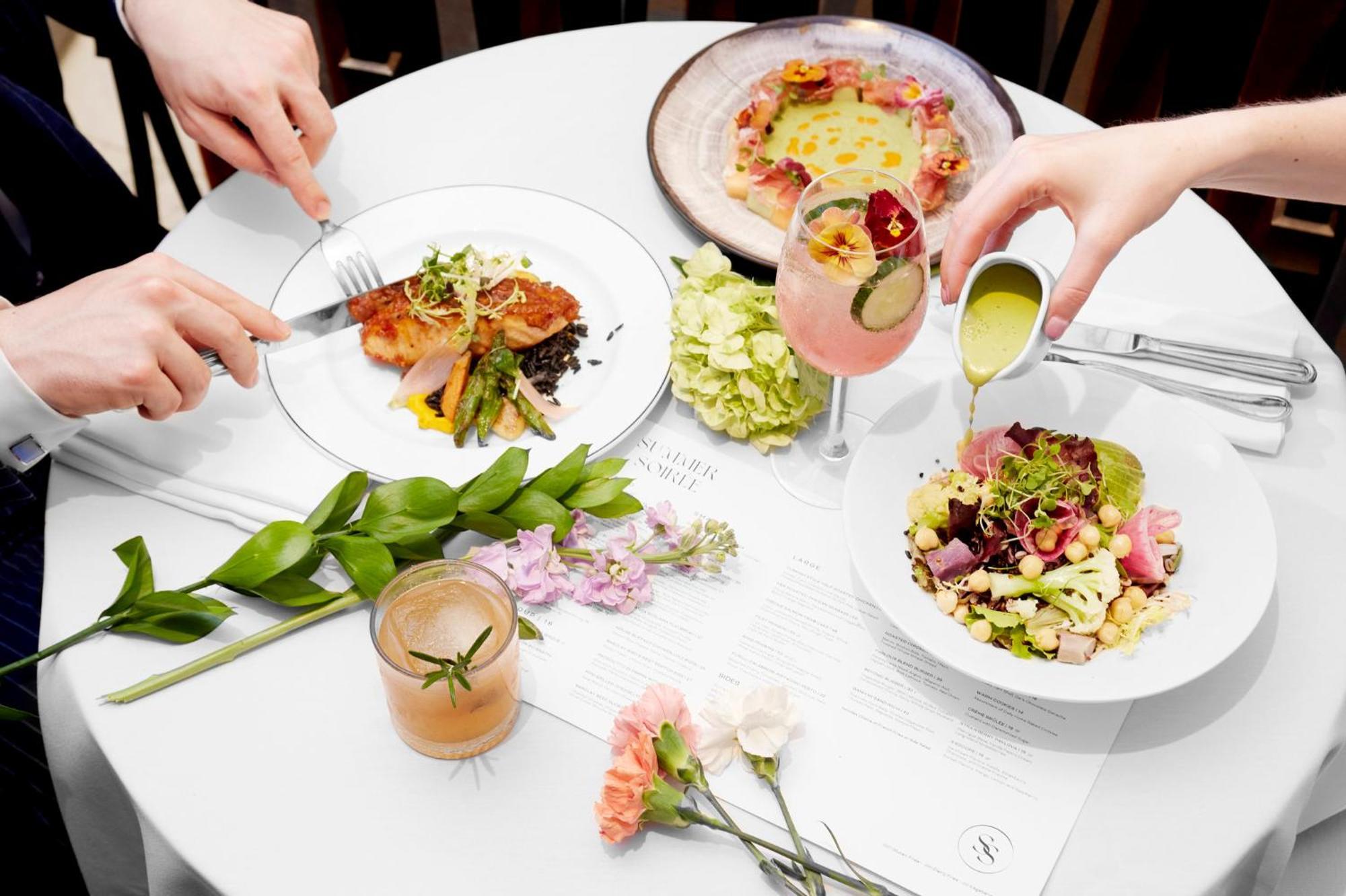 Intercontinental New York Barclay Hotel By Ihg Luaran gambar Dishes at the restaurant