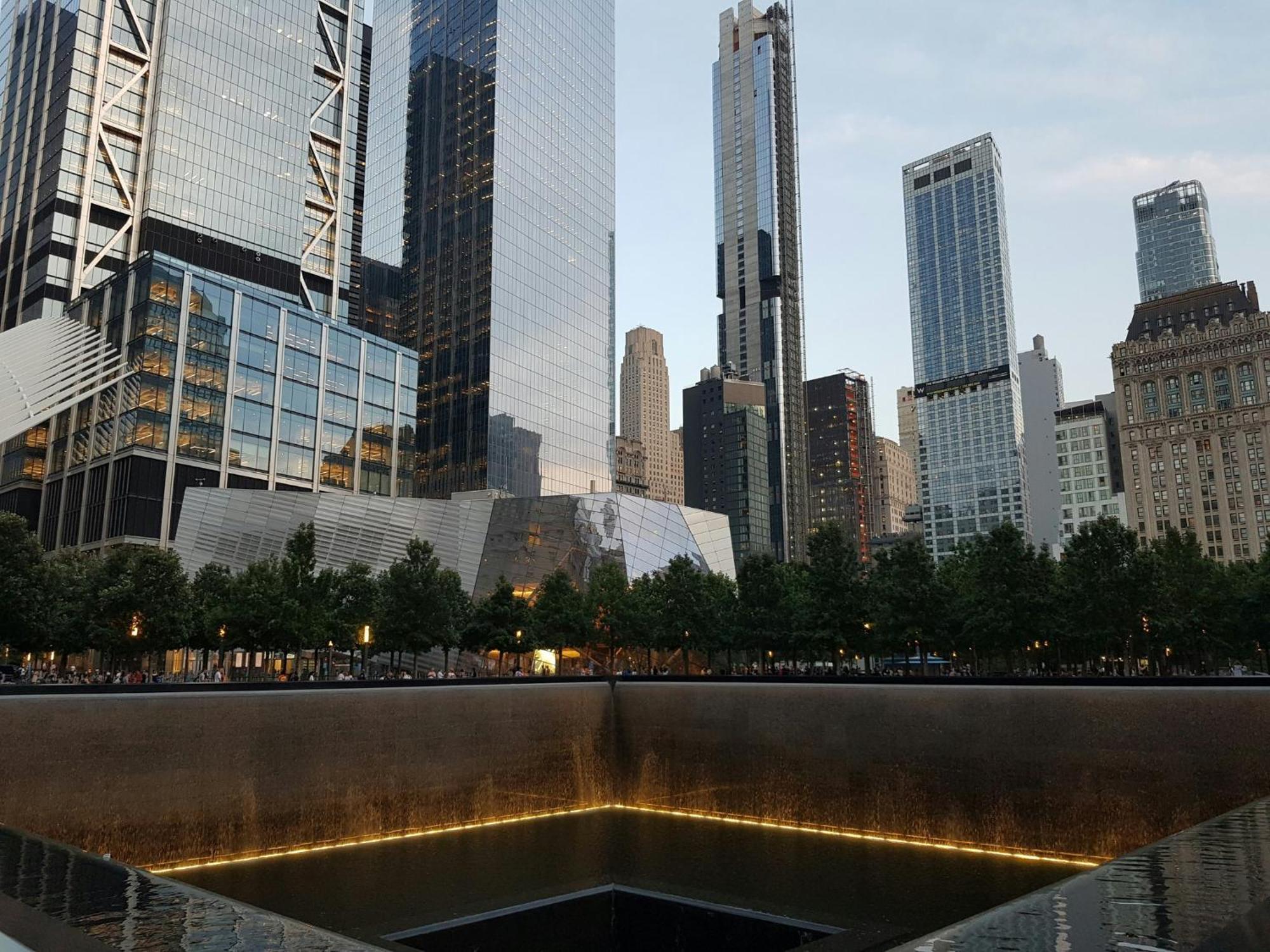Intercontinental New York Barclay Hotel By Ihg Luaran gambar The National September 11 Memorial & Museum